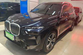 宝马X7 2023款 xDrive40i 尊享型M运动套装