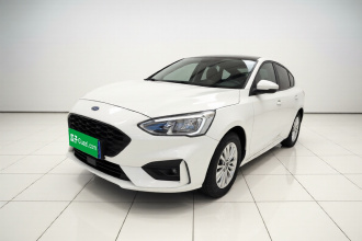 福特 福克斯 2020款 三厢 EcoBoost 180 自动锋潮型