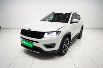 Jeep 指南者 2017款 200T 自动臻享四驱版