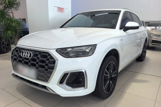 奥迪Q5L 2024款 40 TFSI 时尚动感型