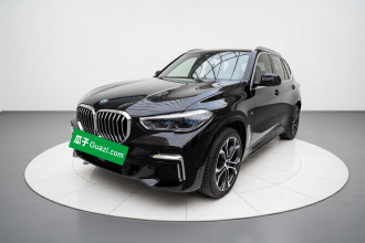 宝马X5 2022款 改款 xDrive 40Li 尊享型M运动套装