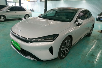 宝骏享境 2025款 插混 140km豪华版