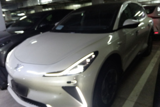 智己汽车 智己LS7 2023款 77kWh Urban Fit后驱版