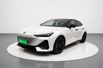 长安UNI-V 2023款 1.5T 尊贵型