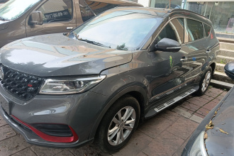 东风风光 风光580 2021款 改款 星版 1.8L 手动精英型