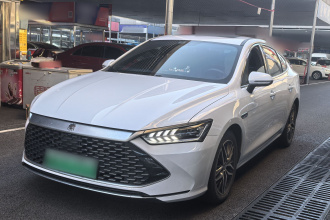 比亚迪 秦PLUS 2021款 DM-i 55KM 旗舰型