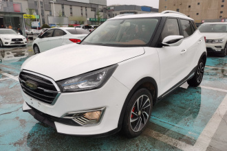 众泰T300 2017款 1.5T CVT尊贵型