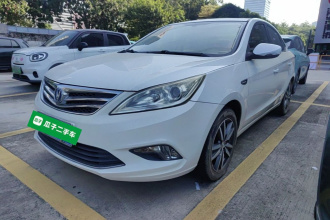 长安 逸动 2015款 1.6L 自动豪华型