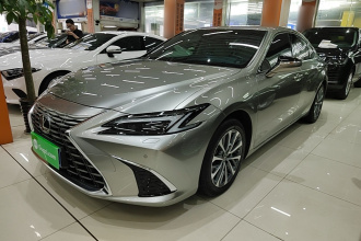 雷克萨斯ES 2025款 300h 臻享版