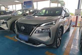 日产 奇骏 2023款 e-POWER 超混双电机四驱至尊版