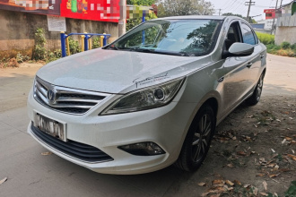 长安 逸动 2015款 1.6L 手动豪华型 国V