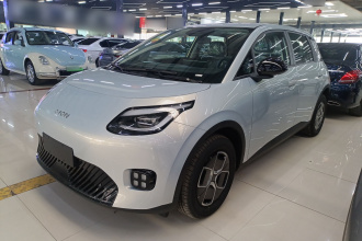 埃安 AION UT 2025款 330星辉版