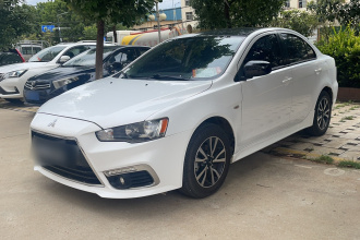 三菱 翼神 2016款 1.8L CVT黑白复刻版