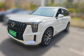 广汽传祺 传祺GS8 2022款 双擎系列 2.0TM 两驱尊贵版 （七座）