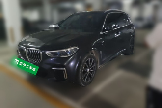 宝马X5 2022款 xDrive 30Li 尊享型M运动套装