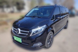 奔驰V级 2018款 V 260 L 尊贵加长版 国VI