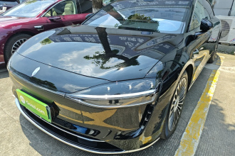 鸿蒙智行 享界S9T 2025款 增程 Ultra长续航版 (192线激光雷达）