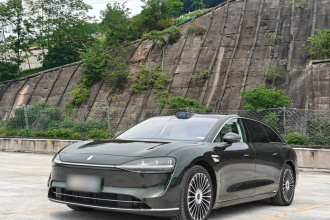 鸿蒙智行 享界S9T 2025款 增程 Ultra长续航版 (192线激光雷达）