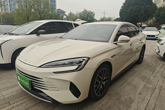 比亚迪 海豹07 DM-i 2025款 DM-i 1.5L 125km 尊贵型