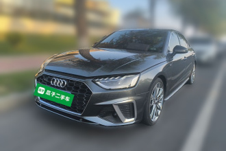 奥迪A4L 2022款 45 TFSI quattro 臻选动感型