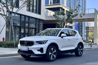 沃尔沃XC40 2024款 B4 四驱智远豪华版