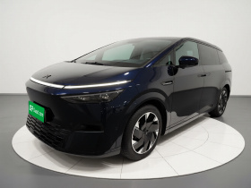 小鹏X9 2024款 640四驱高性能Max