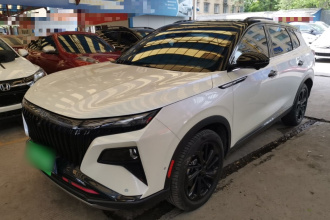 东风风神 皓极 2022款 马赫动力 1.5T 敢爱版