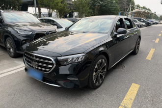 奔驰E级 2025款 E 300 L 豪华型