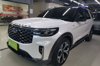 福特 探险者 2023款 EcoBoost 285 四驱ST-LINE 7座