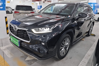 丰田 汉兰达 2022款 380T 四驱尊贵版 7座