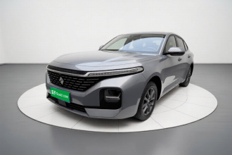 宝骏RC-5 2020款 1.5L 手动智耀豪华型