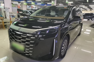 比亚迪 夏 2025款 DM-i 1.5T 180km 超越型