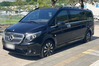 奔驰 威霆 2021款 2.0T 精英版 7座