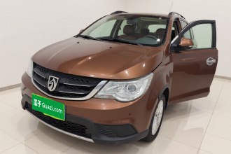 宝骏730 2014款 1.5L 手动标准型 5座