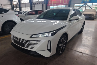 长安 逸动 2025款 蓝鲸 1.5T 500Bar尊贵型
