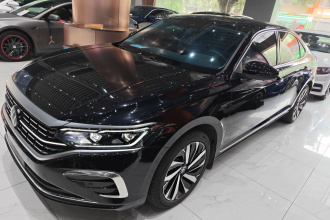 大众 帕萨特 2026款 出众款 380TSI 龙耀版