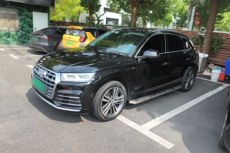 奥迪Q5L 2020款 改款 40 TFSI 荣享时尚型