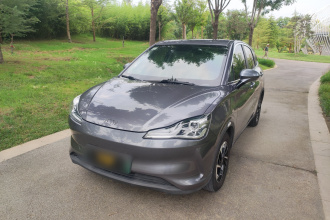 哪吒汽车 哪吒V 2021款 长续航娱乐版升级型