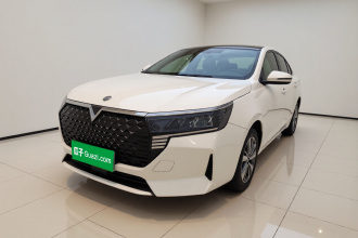 启辰D60 2023款 PLUS 1.6L XE CVT潮领版