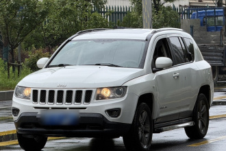 Jeep 指南者(进口) 2014款 改款 2.4L 四驱舒适版