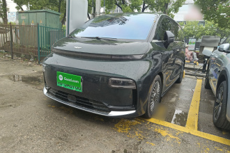 吉利银河 翼真L380 2025款 805km旗舰版四驱