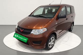 五菱汽车 五菱宏光 2021款 1.5L改款 S基本型 电动助力LAR