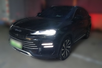 比亚迪 宋PLUS新能源 2024款 荣耀版 DM-i 110km 旗舰型