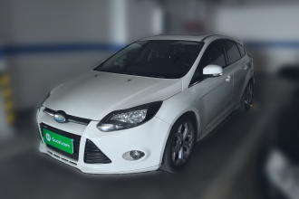 福特 福克斯 2012款 两厢 2.0L 自动豪华运动型