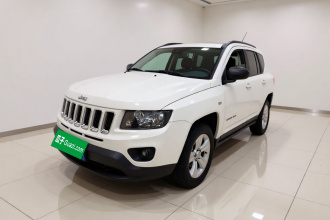 Jeep 指南者(进口) 2014款 2.0L 两驱运动版
