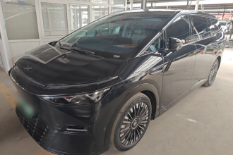 小鹏X9 2025款 纯电 740超长续航 Max