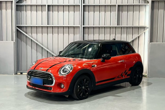 MINI 2021款 1.5T COOPER 艺术家