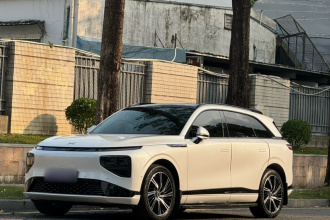 小鹏G9 2022款 702 Pro