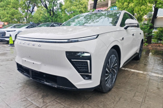 星途 星纪元 ET 2024款 增程 240 Ultra四驱