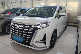 腾势D9 2022款 DM-i 970 四驱尊荣型